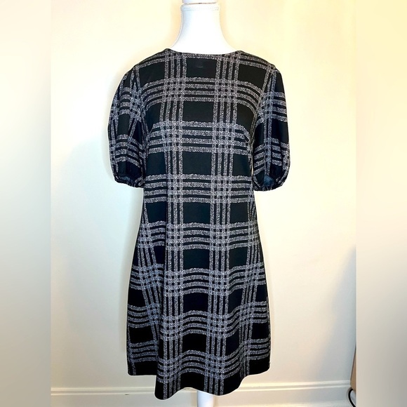 London Times Dresses & Skirts - ⭐️ London Times plaid dress- size 6